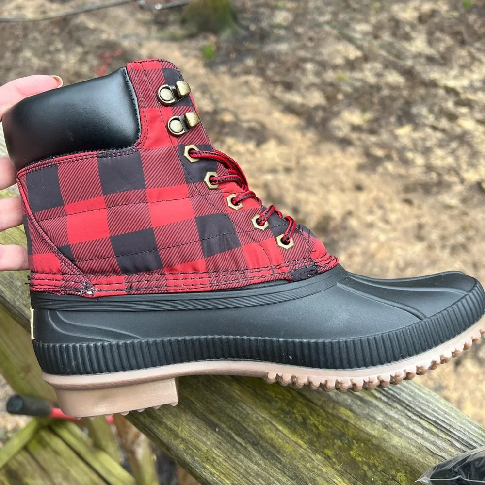 TOMMY HILFIGER Buffalo Check Duck Rain Boot Mens 7 NWT NEW
